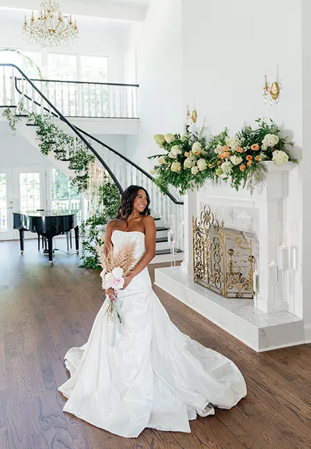 <em>The</em></br>MANSION