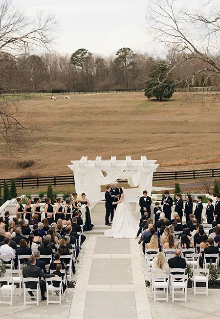 <em>Outdoor</em></br>TERRACE & GARDEN